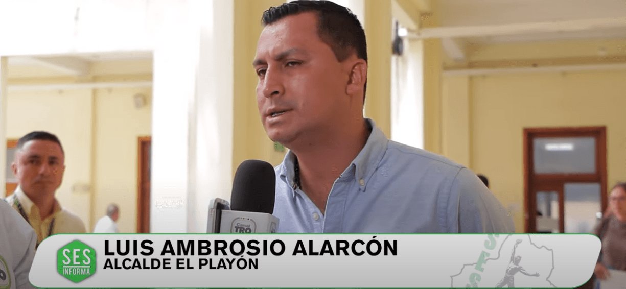 Se registraron protestas de las comunidades educativas de El Playón, Puerto Parra, Los Santos, Sabana de Torres, Rionegro, Puente Nacional, Onzaga y Florián.