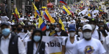 Masiva participacion del magisterio en el paro nacional
