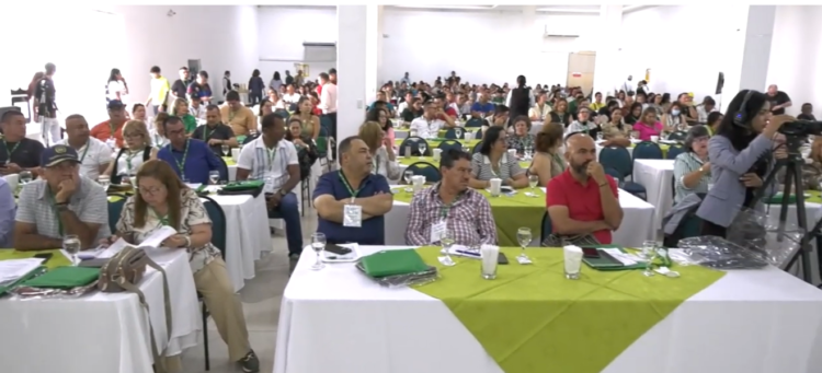 El SES hizo reconocimientos a docentes y trabajadores por sus valiosos aportes a la sociedad.